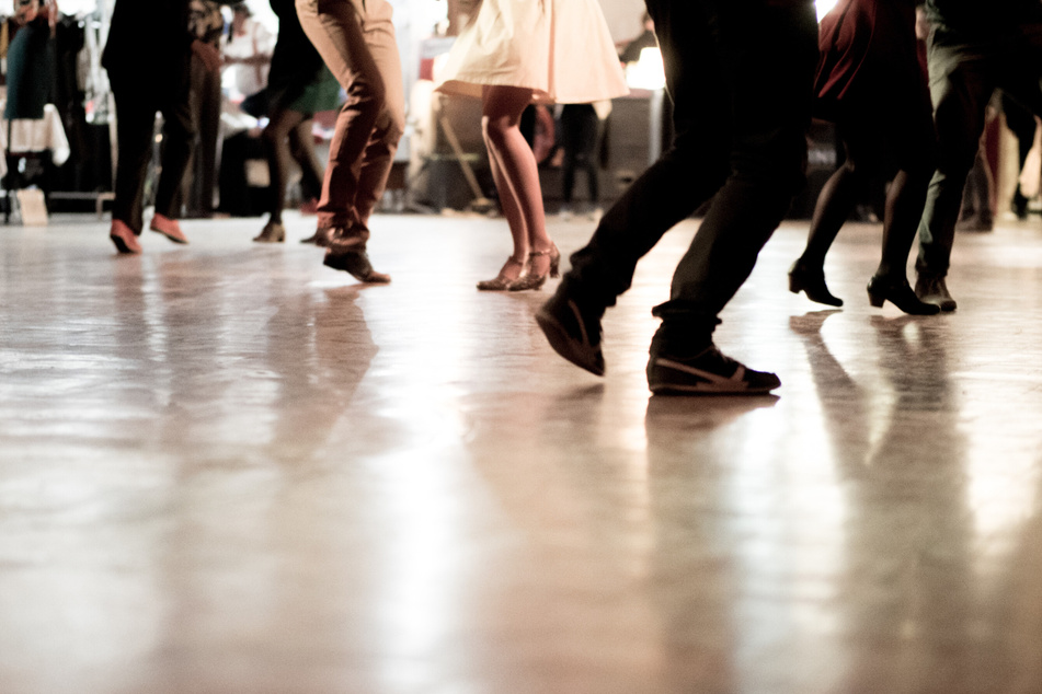In Hohenstein-Ernstthal findet ein Tanzcontest für Amateure statt.