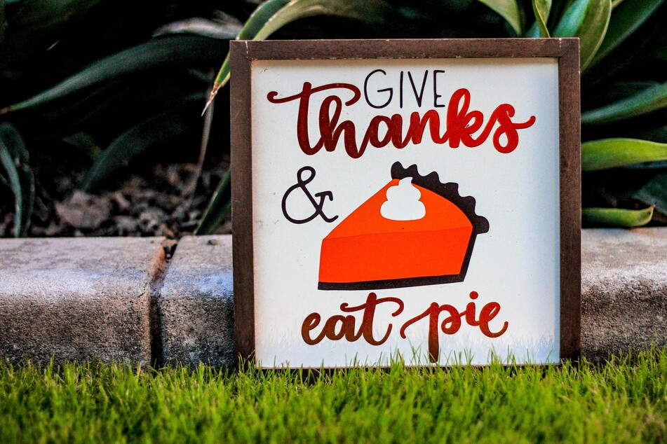Show your friends how much you appreciate them with words of gratitude this Thanksgiving.