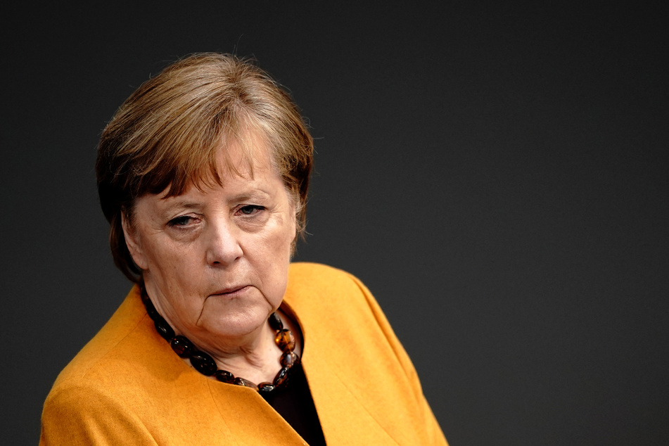 Kanzlerin Angela Merkel (66) hat die umstrittene Osterruhe-Regelung zurückgezogen.