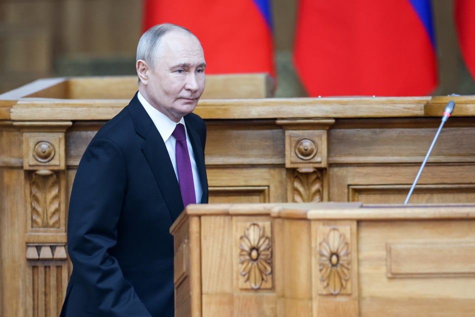 Um Kremlchef Wladimir Putin (73) seine Kriegsfinanzierung zu erschweren, attackiert die Ukraine auch russische Öl-Anlagen.