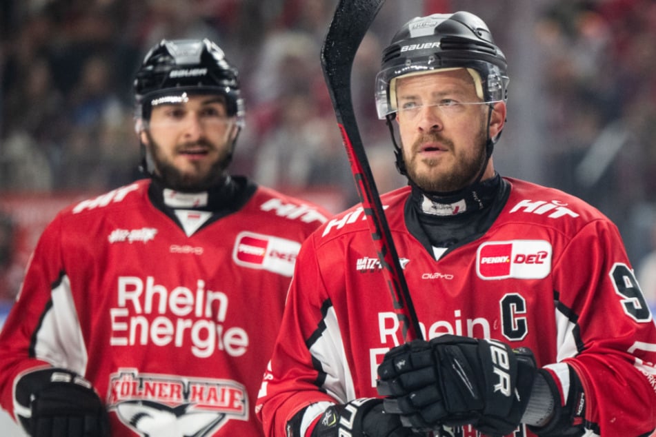 Trotz seiner 38 Lenzen ist das Abenteuer bei den Kölner Haien für Moritz Müller (r.) noch nicht vorbei.