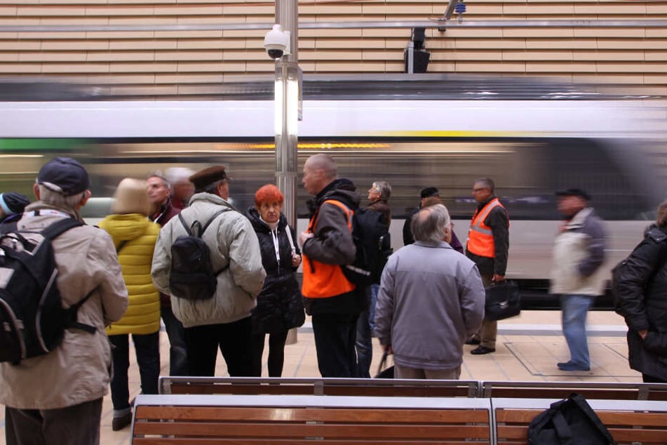 Wer mit der S-Bahn durch Leipzig unterwegs ist, sollte mit Einschränkungen rechnen. (Symbolbild)