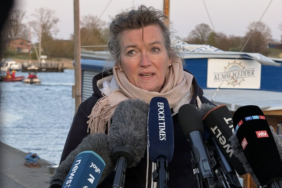 Auch Tierärztin Dr. Kirstin Tönnies gibt ein Statement ab.