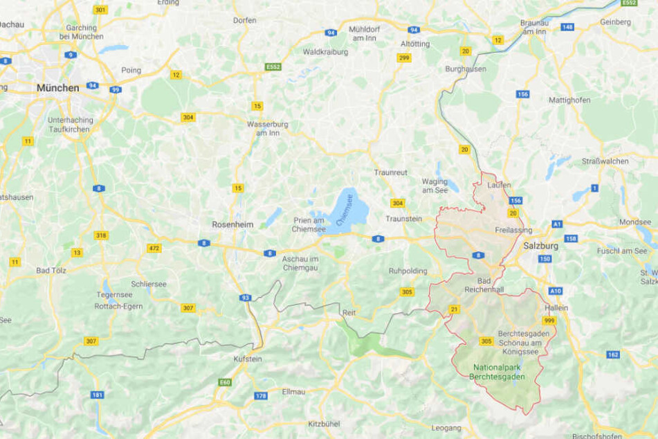 Im Berchtesgadener Land geht teilweise nichts mehr: Selbst die Rettungskräfte kommen nicht voran.