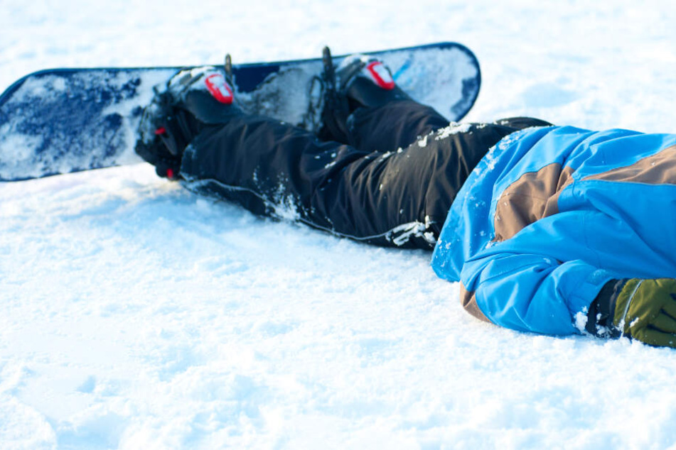Ein Mann erlag nach einem Sturz auf einer Piste seinen Verletzungen. (Symbolbild)