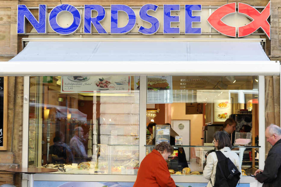 Die Fisch-Restaurantkette Nordsee will umweltfreundliche Verpackungen ausprobieren.