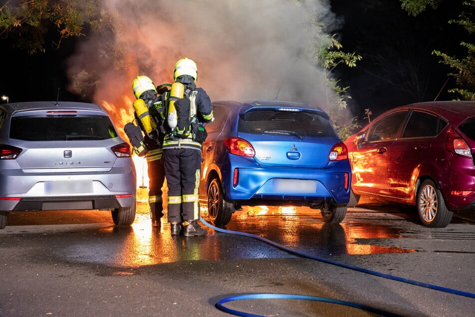 Erst vor einer Woche brannte ebenfalls in der Lessingstraße ein Mitsubishi aus.