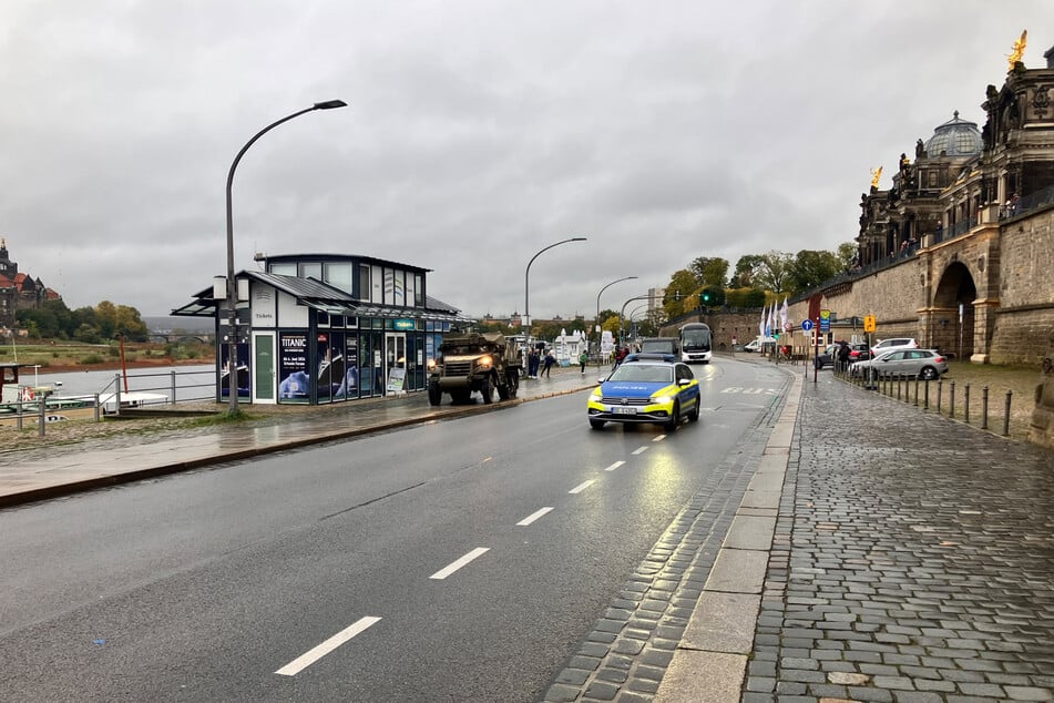 Am Terrassenufer wurde am Samstagnachmittag ein Halbkettenfahrzeug gestoppt.
