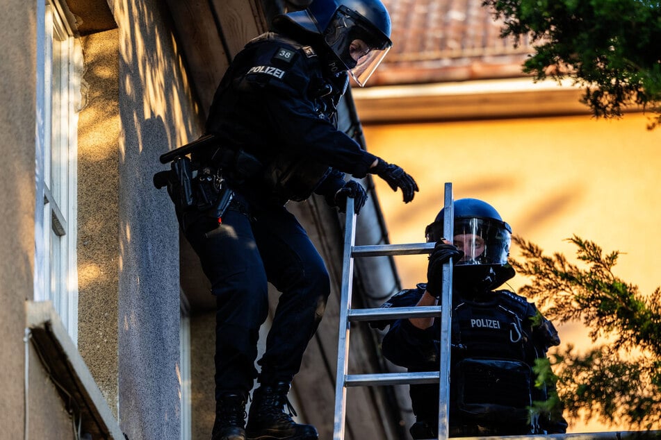 Ein letztes Ultimatum war am Montagnachmittag ausgelaufen. Ab Dienstagmorgen hat die Polizei mit der Räumung begonnen.