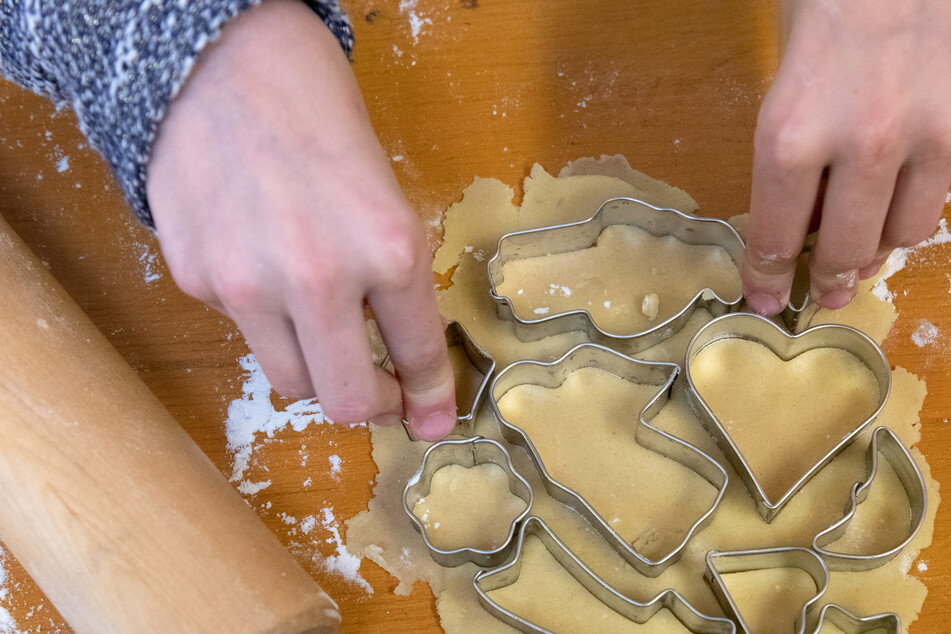Rohen Keksteig solltet Ihr lieber nicht zu Euch nehmen: Lebensmittelkontrolleure haben in Weizenmehl krankmachende Bakterien nachgewiesen. (Symbolbild)