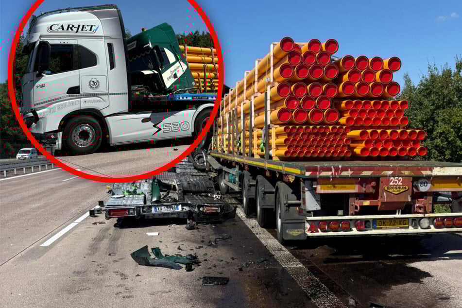 Unfall A2: Heftiger Unfall mit drei Lastwagen auf der A2, Strecke teilweise gesperrt