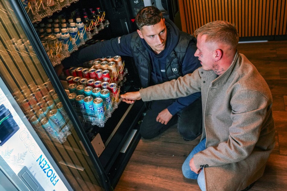 Zwei Dresdner Freunde haben sich einen Automaten-Traum erfüllt.