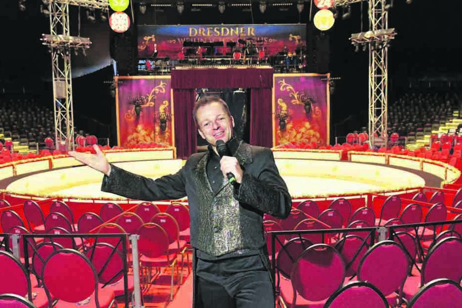 Hereinspaziert! Timo Marc (38) führt die Zuschauer im Chapiteau charmant durchs Programm. Doch er kann noch viel mehr.