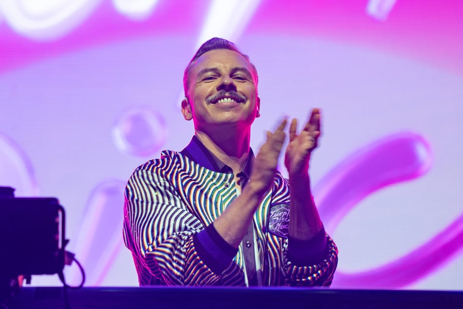 Purple Disco Machine beim Heimspiel. Nächstes Jahr wird's historisch: Der Dresdner DJ tritt im Innenhof des Zwingers auf.