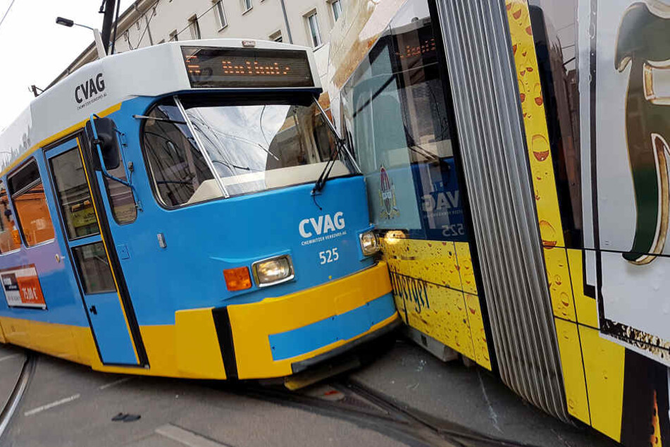 Wieso die beiden Trams kollidierten, ist noch unklar.