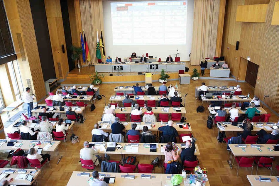 Gleich zweimal muss der Stadtrat im Februar nachsitzen.