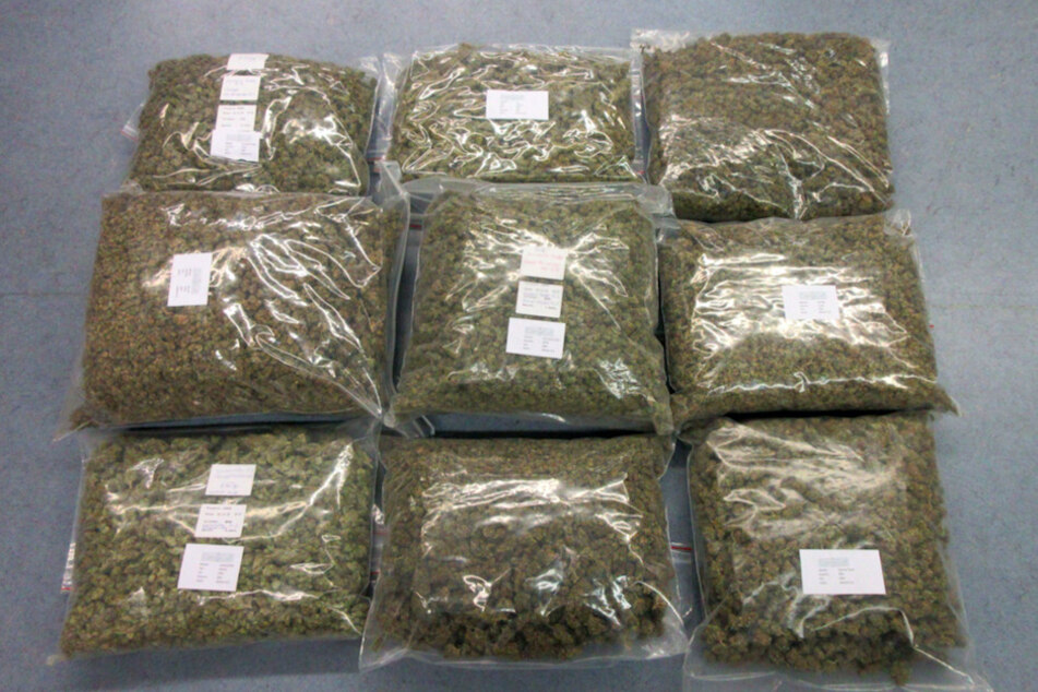 Die rund 18 Kilo Cannabis müssen nun näher im Labor untersucht werden.