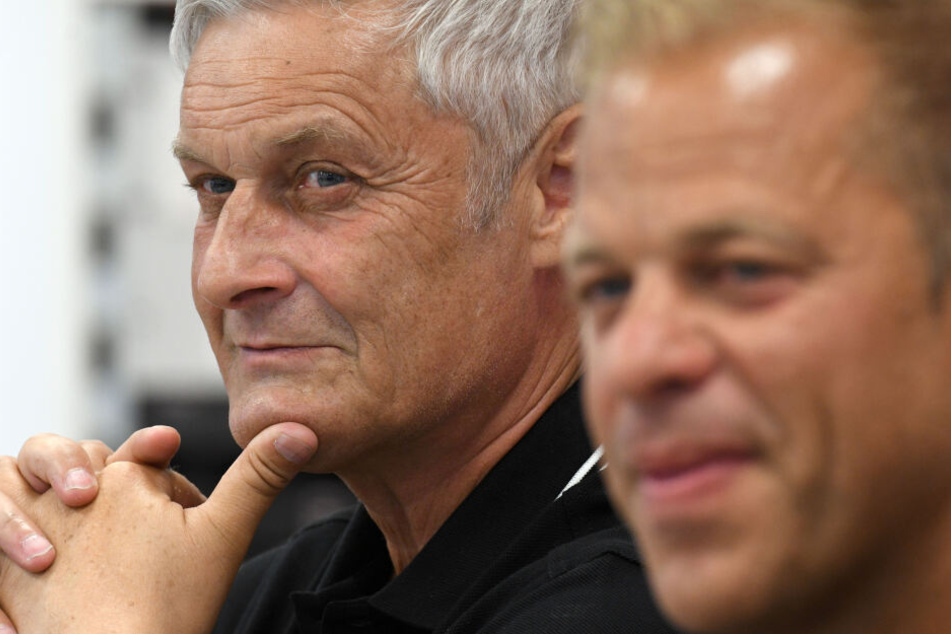 Kölns Sportchef Armin Veh (links).