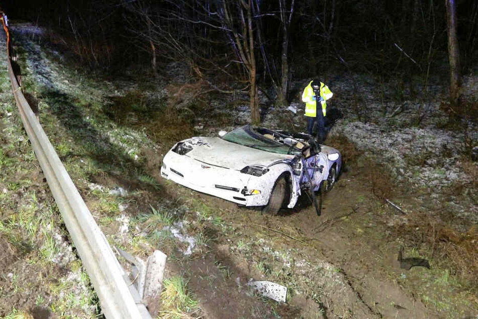Der Fahrer des Wagens kam in ein Krankenhaus.