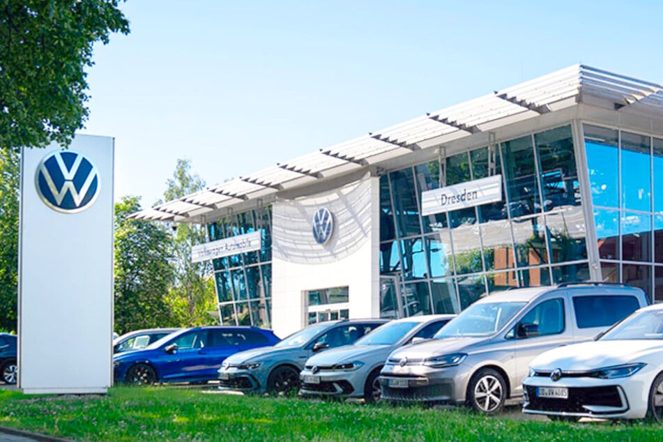 Volkswagen Automobile Dresden steht für Zuverlässigkeit und gute Angebote. Für alle neuen Käufer gibt's jetzt eine 10.000 Euro Extra-Prämie.