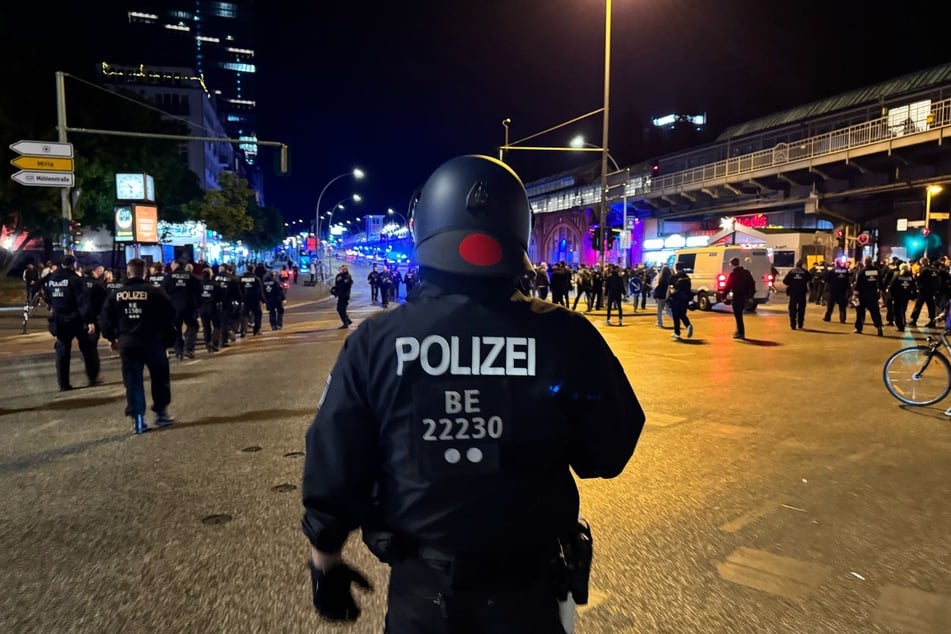 In der Walpurgisnacht war die Polizei laut eigenen Angaben mit 1400 Kräften im Einsatz.