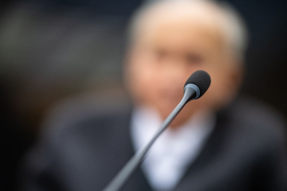 Der 94-Jährige bestreitet die Gräueltaten im Konzentrationslager Danzig.