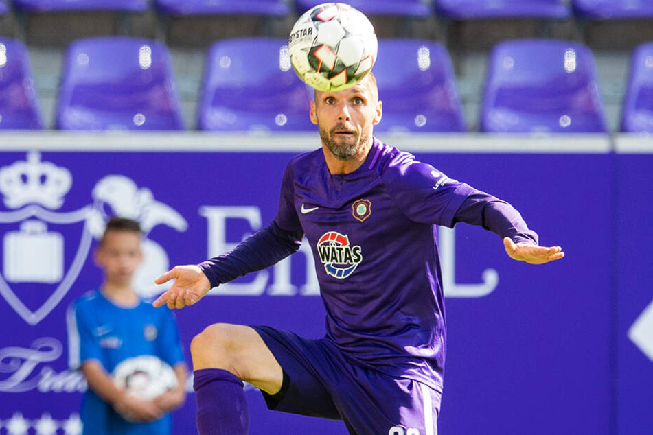Christian Tiffert wird nicht länger für den FC Erzgebirge spielen, wechselt zum Halleschen FC in die 3. Liga.