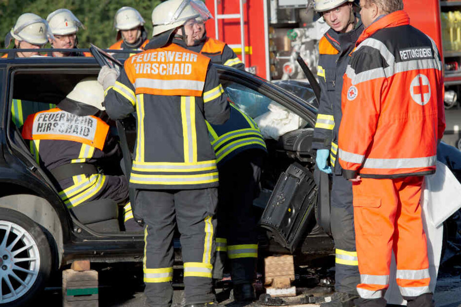 Die Rettungskräfte hatten aufgrund vieler Verkehrsunfälle auch im Jahr 2018 alle Hände voll zu tun. (Archivbild)