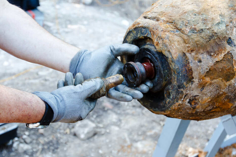 In Frankfurt am Main werden immer wieder Bomben aus dem Zweiten Weltkrieg gefunden und unschädlich gemacht (Symbolbild).