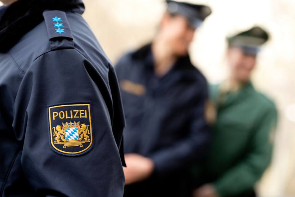 Die Polizei musst die Streithähne mehr als einmal trennen. (Symbolbild)