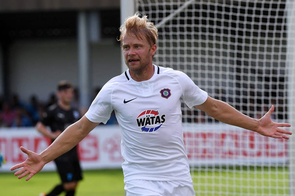 Jan Hochscheidt trifft und jubelt über das zwischenzeitliche 2:1 gegen den FSV Wacker Nordhausen.