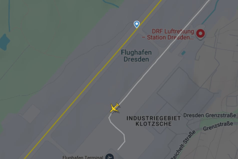 Damit die Maschine landen konnte, war eine Genehmigung der Luftaufsicht erforderlich.