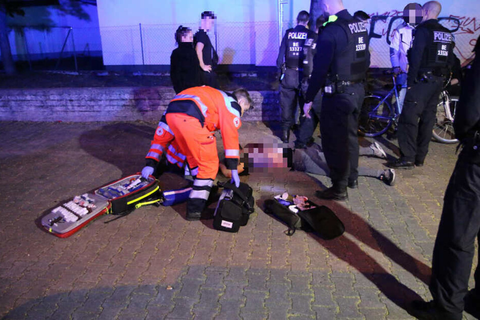 Der Mann erlitt bei der Messer-Attacke schwere Verletzungen.