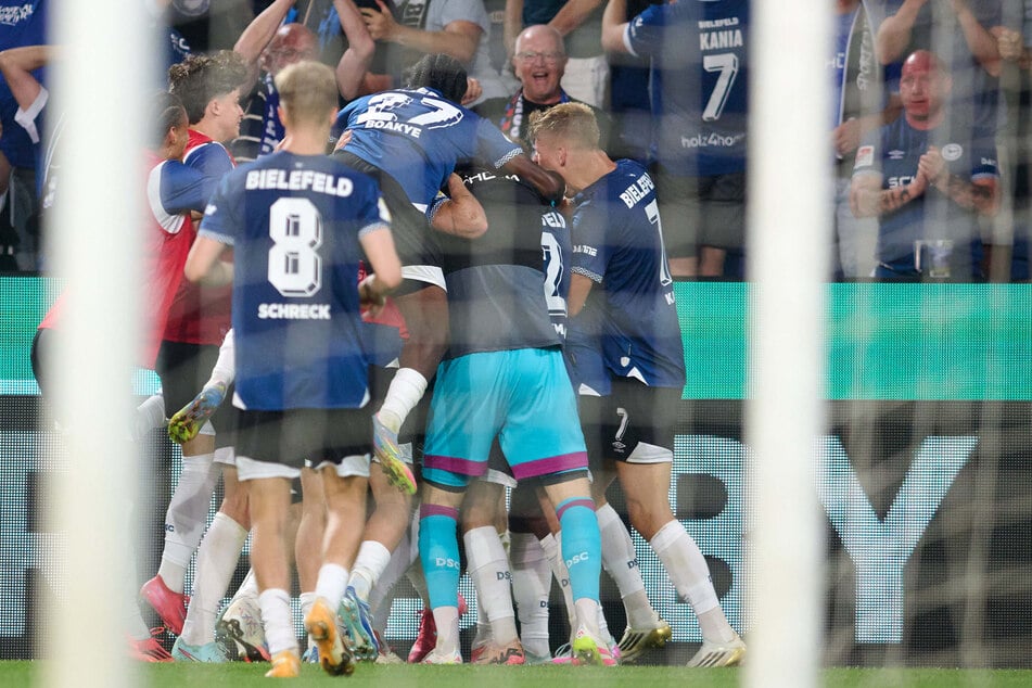 Arminia Bielefeld schafft doch noch den Lucky Punch.