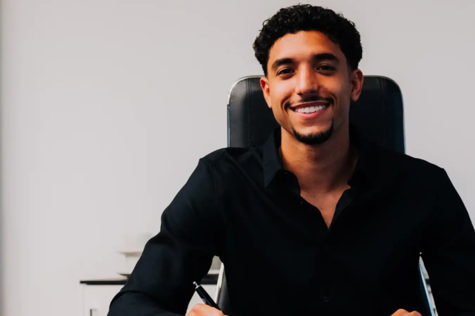 Der gebürtige Ägypter Omar Marmoush (24) unterschrieb bei der Eintracht einen Vertrag bis 2027.