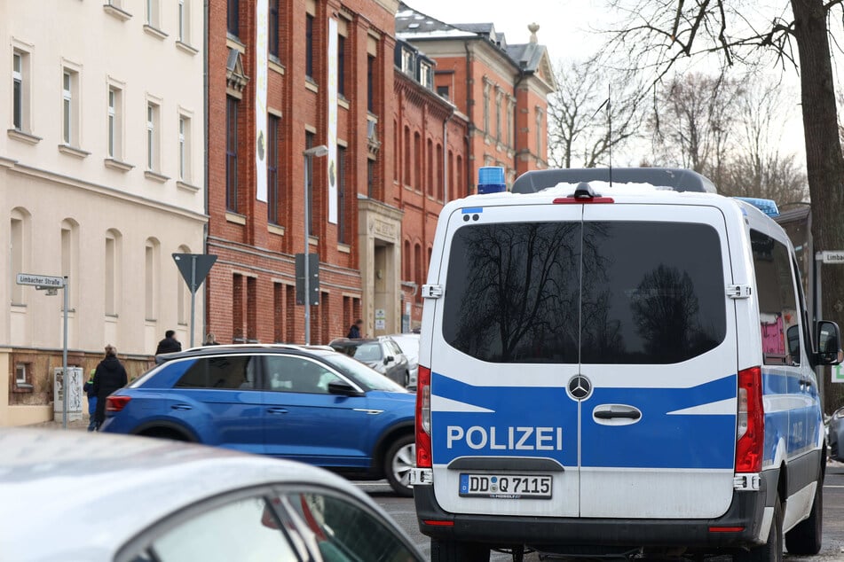 Vor allem auf der Limbacher Straße in Chemnitz waren am Samstag mehrere Polizeikräfte zu sehen.
