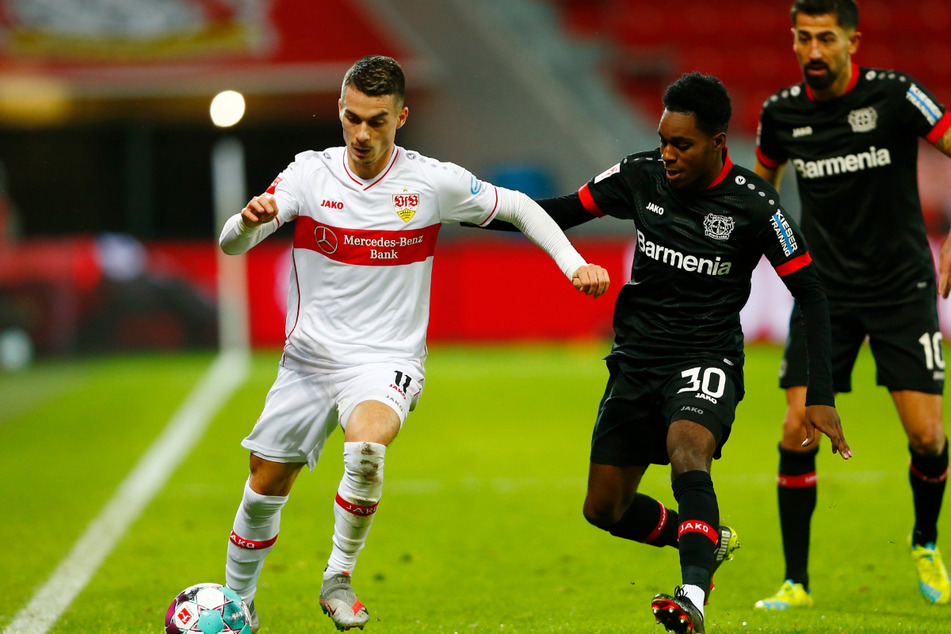 VfB-Profi Erik Thommy (l., 26), hier im Spiel gegen Bayer 04 Leverkusen, fällt verletzt aus.