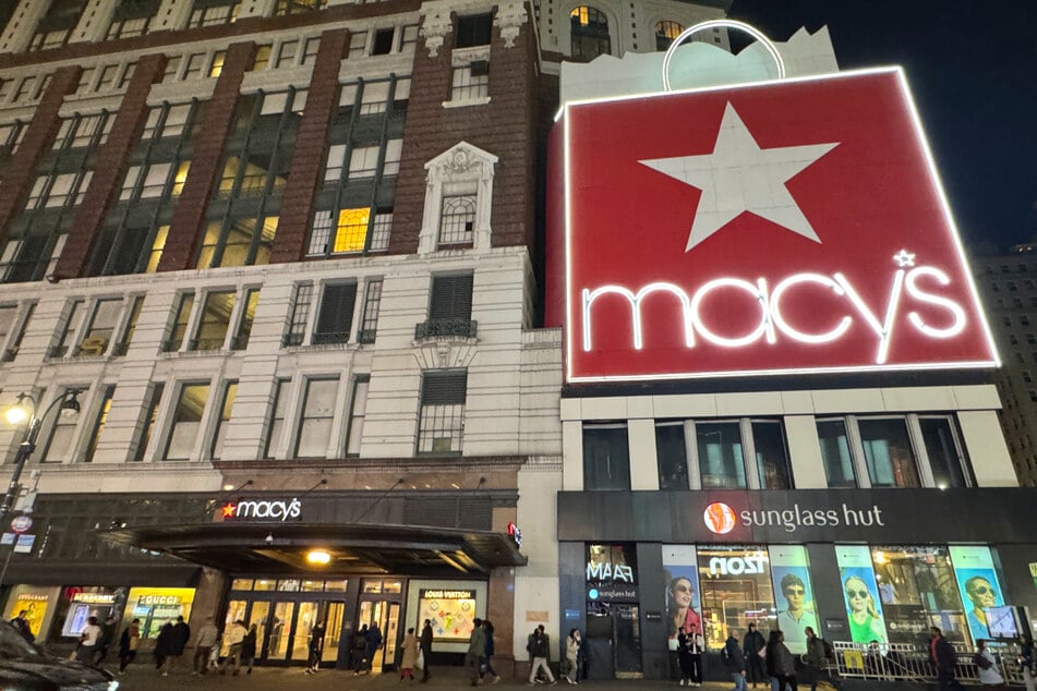 Macy's is slashing prices on these great items on Saturday, December 20