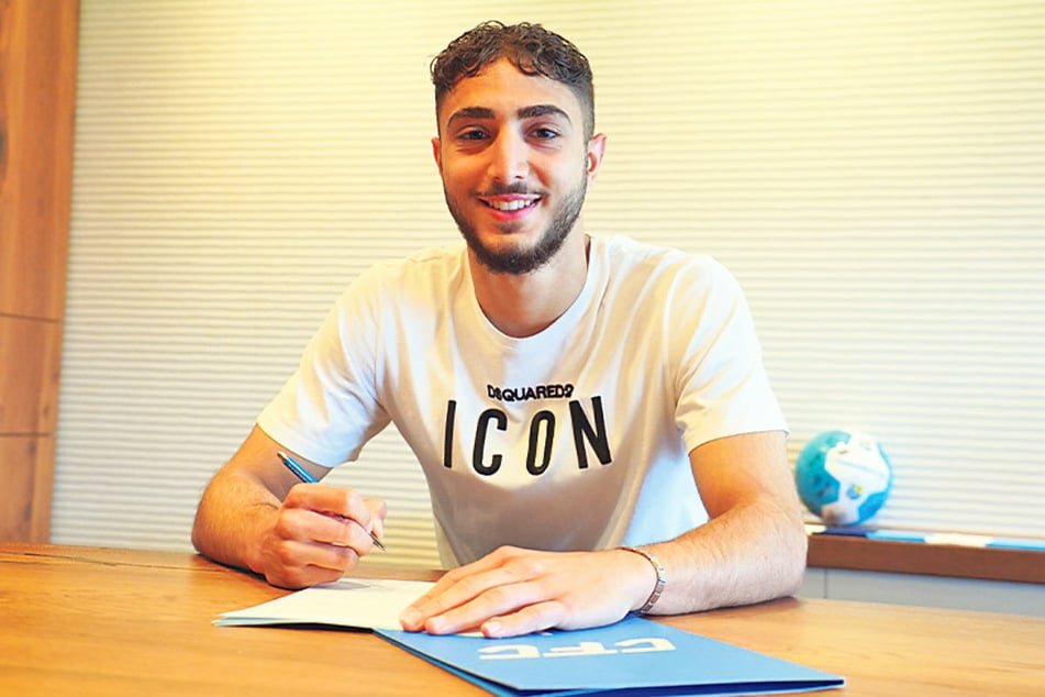 Aschti Osso (19) unterschrieb beim CFC seinen ersten Profivertrag.