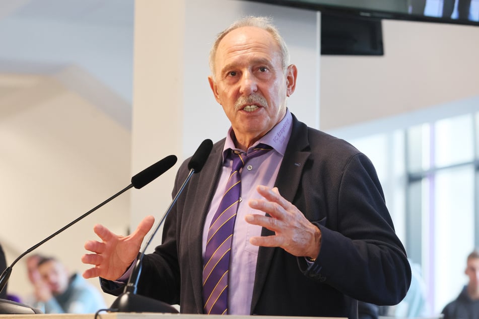Roland Frötschner (69) ist der neue Aue-Boss.
