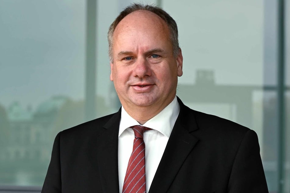 Auch Dresdens OB Dirk Hilbert (54) zählt zu den Gratulanten.