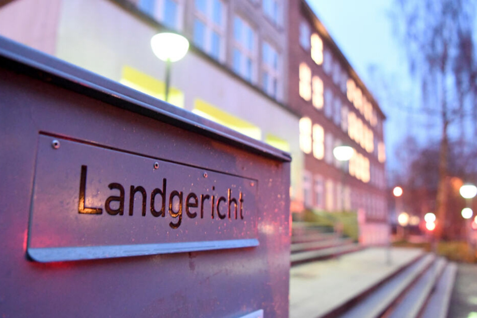 Der Prozess wird vor dem Kieler Landgericht verhandelt.