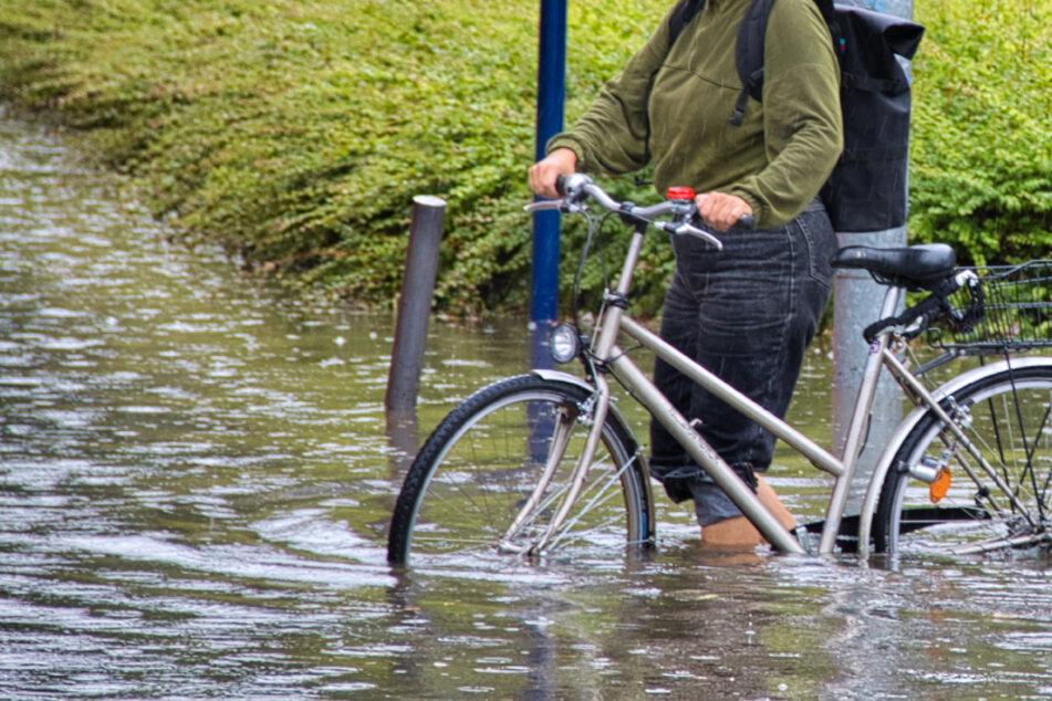 Der Deutsche Wetterdienst hatte für Sonntag vor schweren Gewittern in Teilen von Hessen gewarnt.