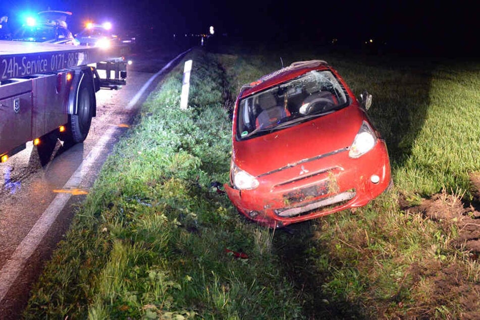 Aus ungeklärter Ursache kam die 40-Jährige mit ihrem Mitsubishi von der Straße ab.