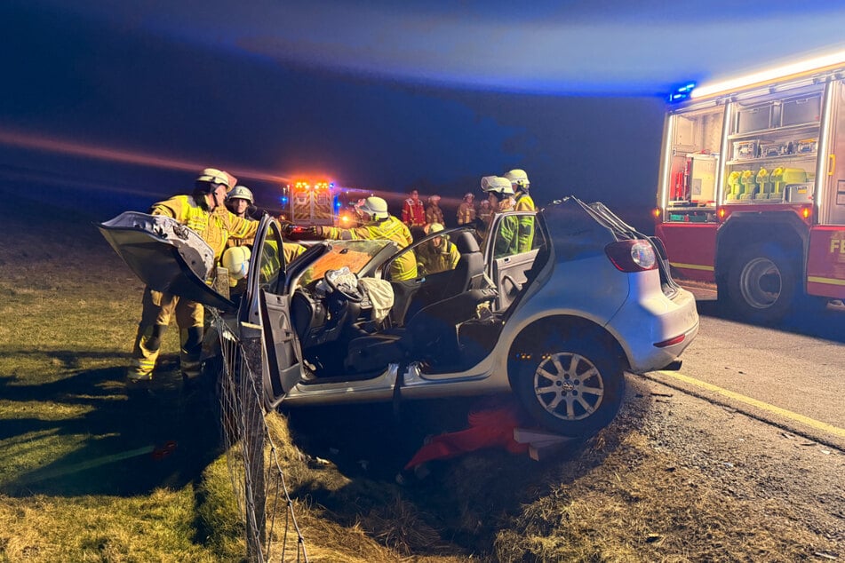 Die 90-Jährige musste aus ihrem Fahrzeug geborgen werden.