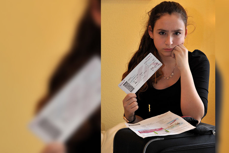 Vivien (13) mit Ticket und Buchungsbestätigung. Trotzdem durfte sie nicht
mitfliegen. Der Pilot flog ohne sie los.
