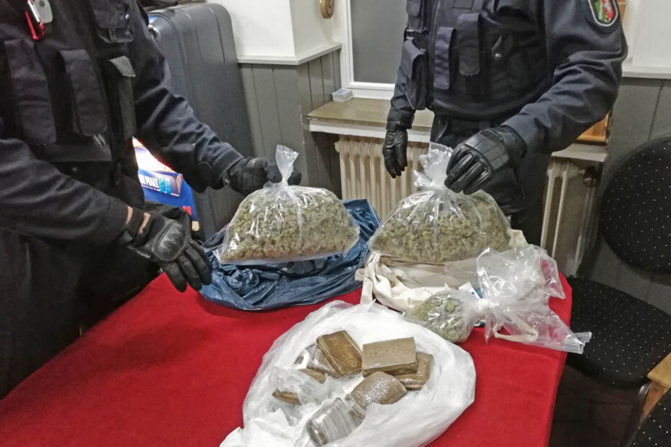 Eine große Menge Marihuana wurde sichergestellt.