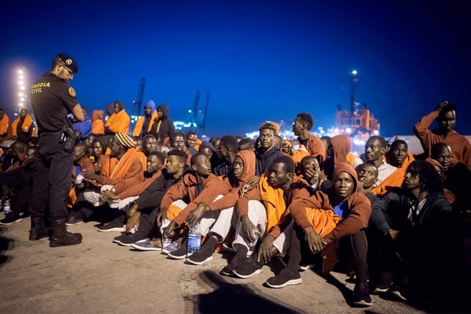 Flüchtlinge in Spanien: Über den globalen UN-Pakt ist ein heftiger Streit entbrannt - auch in Sachsen.
