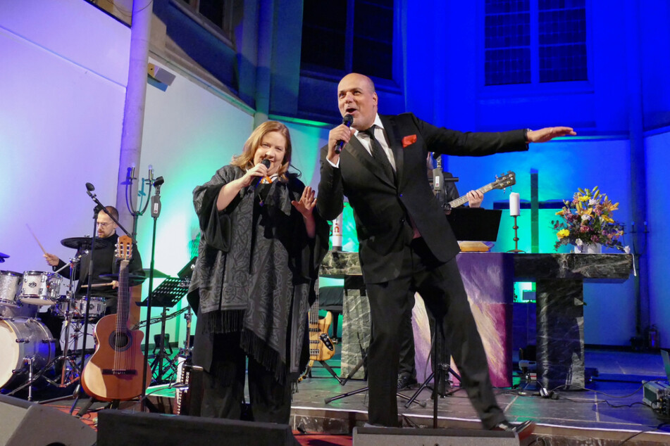 Jay Alexander (51) und Kathy Kelly (60) beenden ihre Tournee am Freitag in der Lukaskirche.