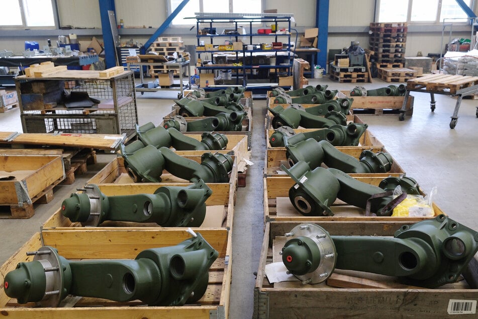 Ein Blick in die Hallen der MWK Defence GmbH in Königswartha. Das Unternehmen fertigt ganze Anlagen u.a. für die Bundeswehr.